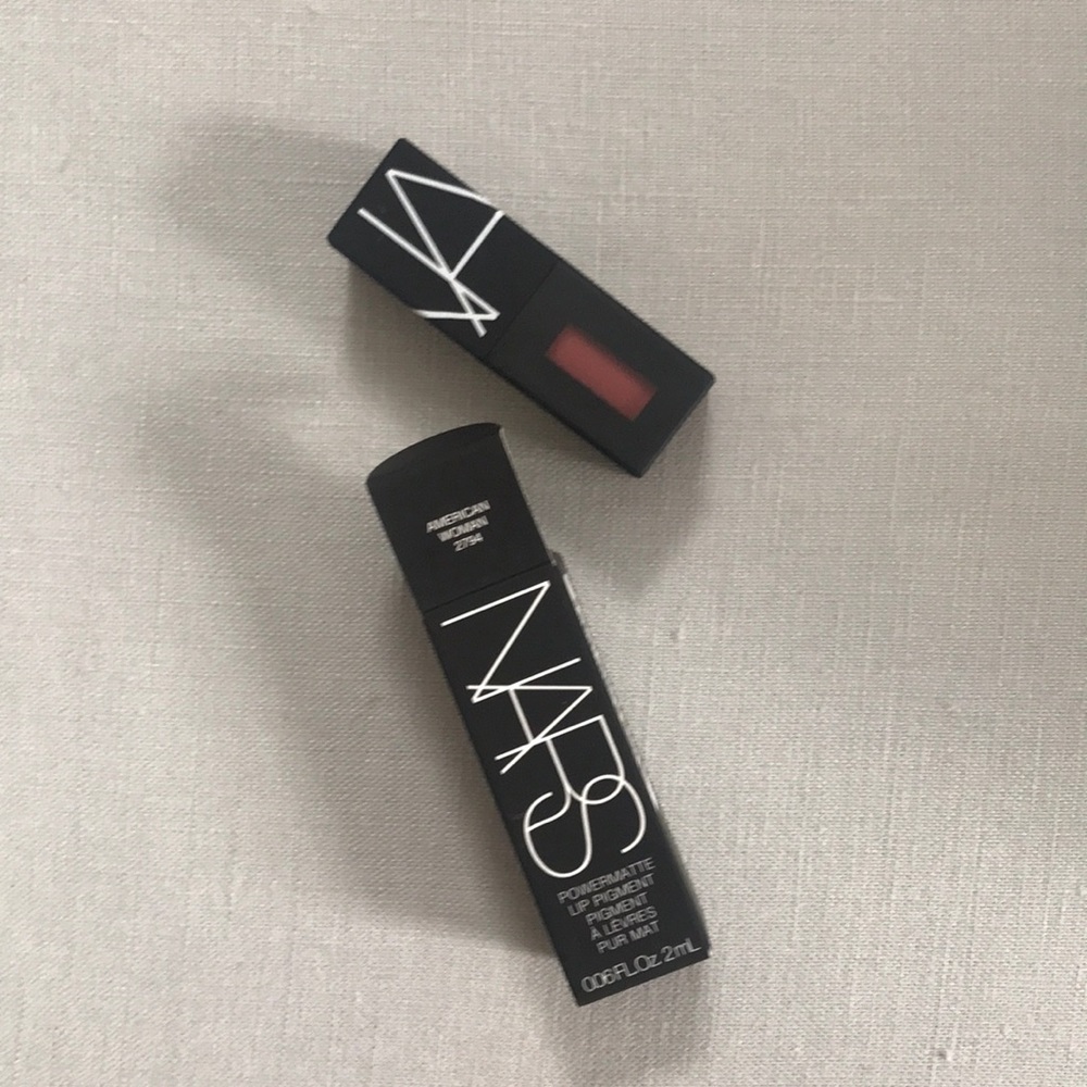Nars Powermatte DELUXE sample „American Woman“